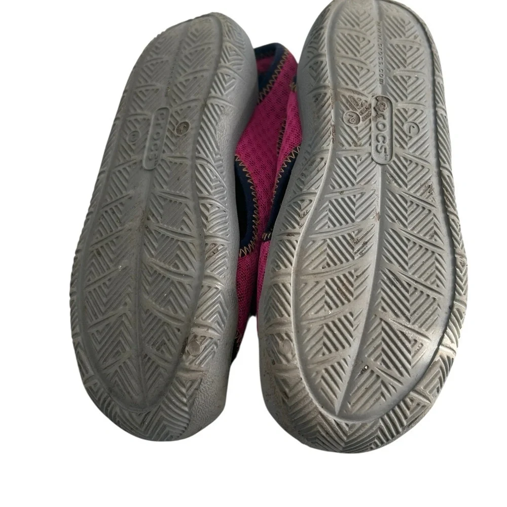 CROCS Pink and Gray Water Shoes with Velcro Closure Kids Sz‎ 2